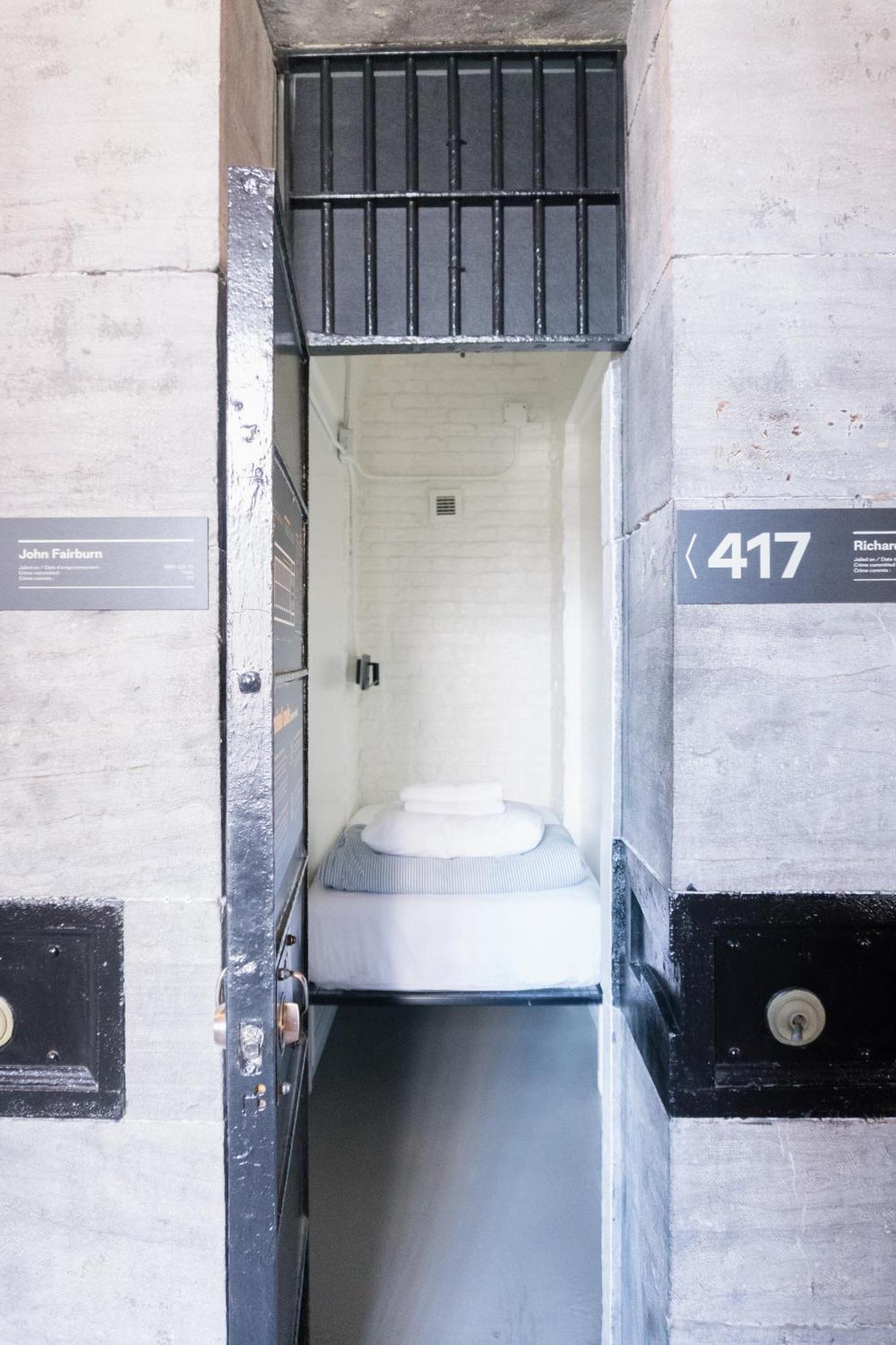 Saintlo Ottawa Jail Hostel Екстериор снимка